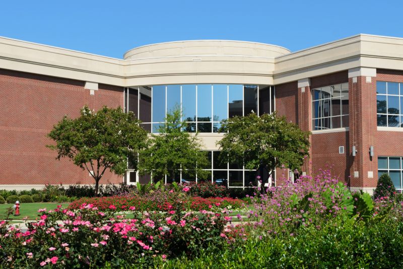 Commercial Landscape Maintenance in Ventura County, CA